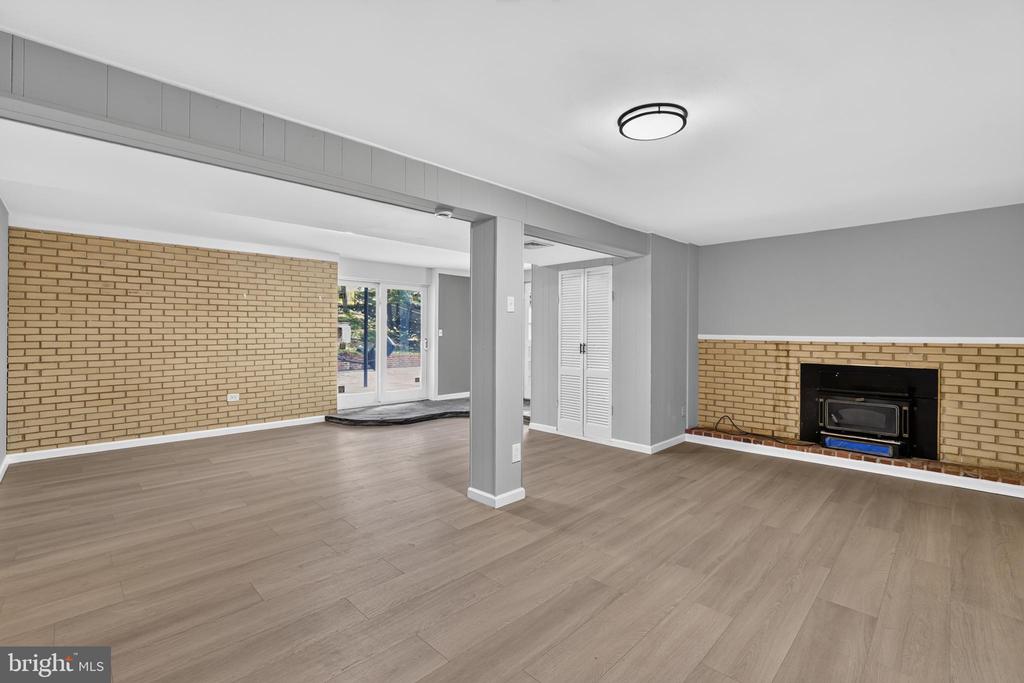 6104 SAINT JOHN DRIVE