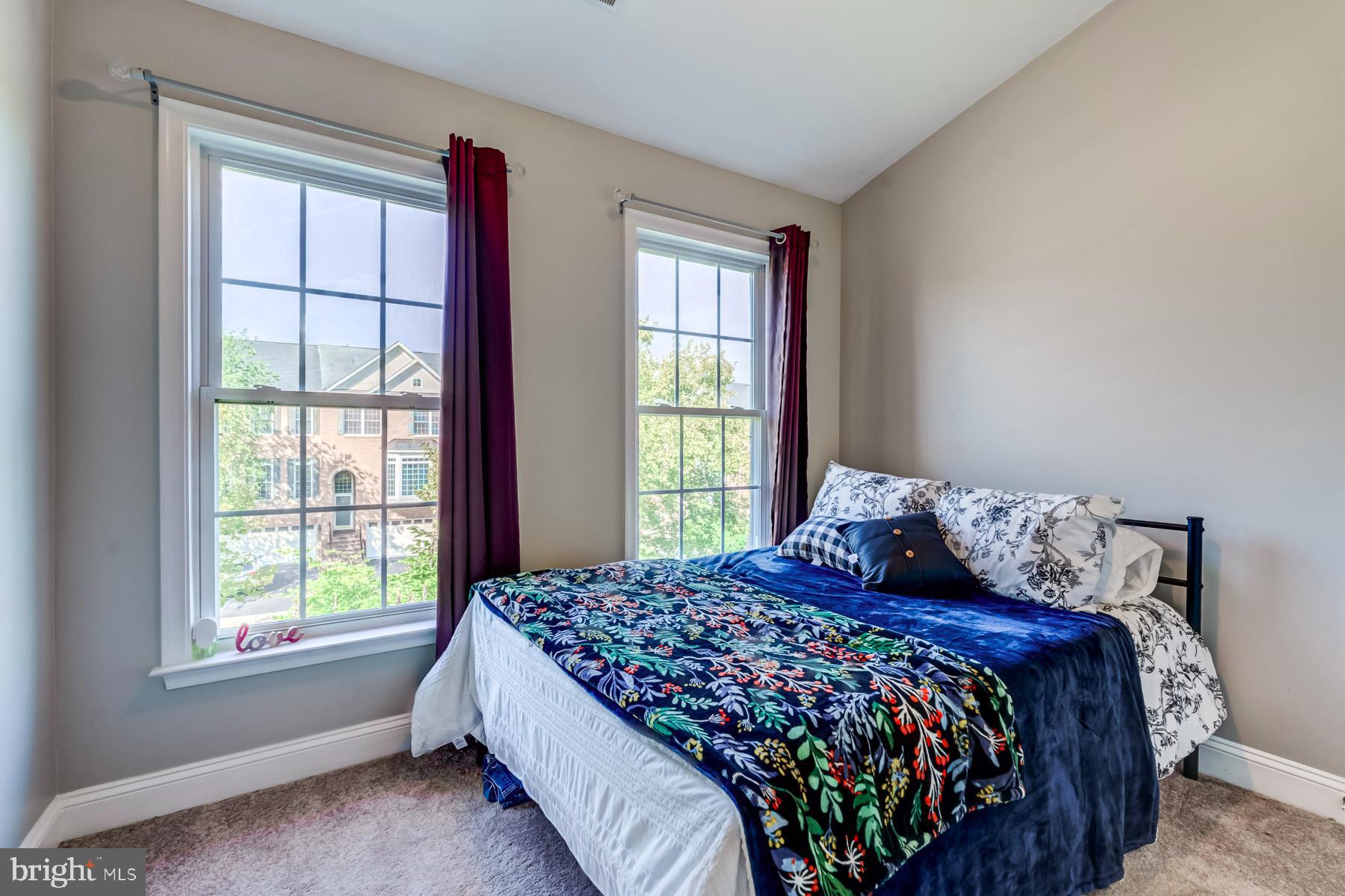 25811 Turlough Ter