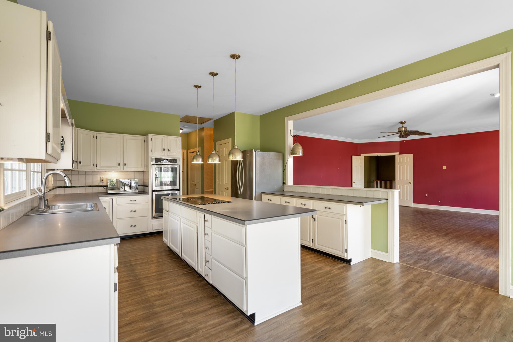 17001 Lakewood Ct #56