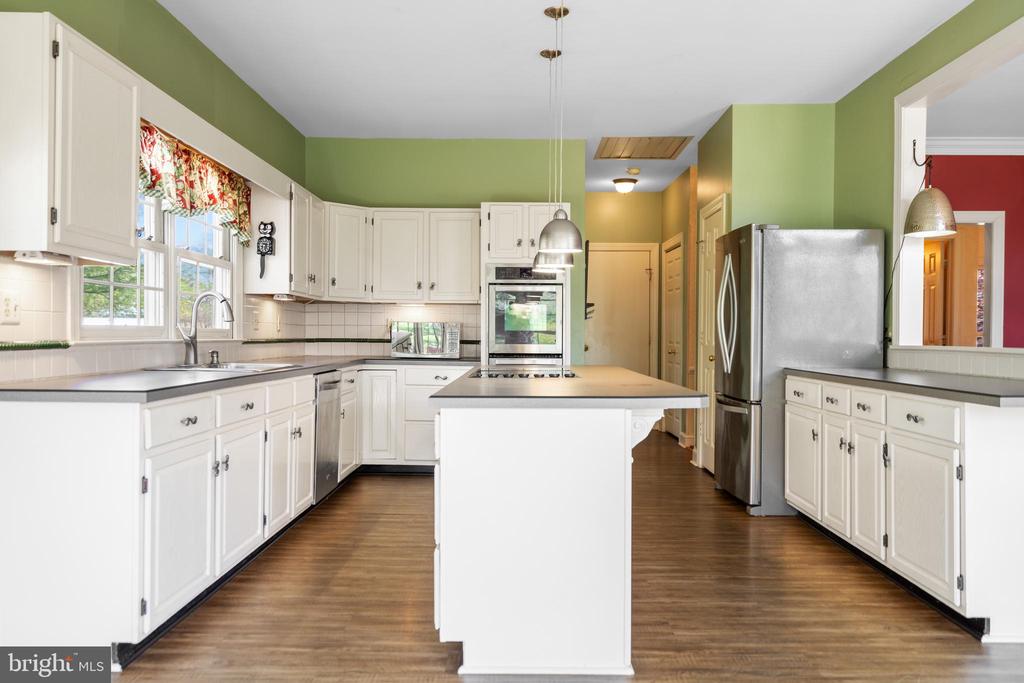 17001 Lakewood Ct #56