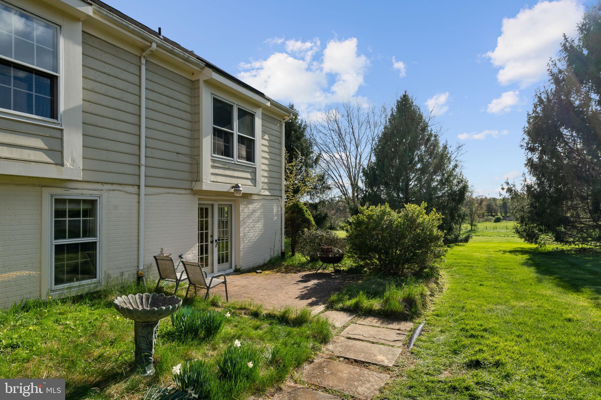 17001 Lakewood Ct #56