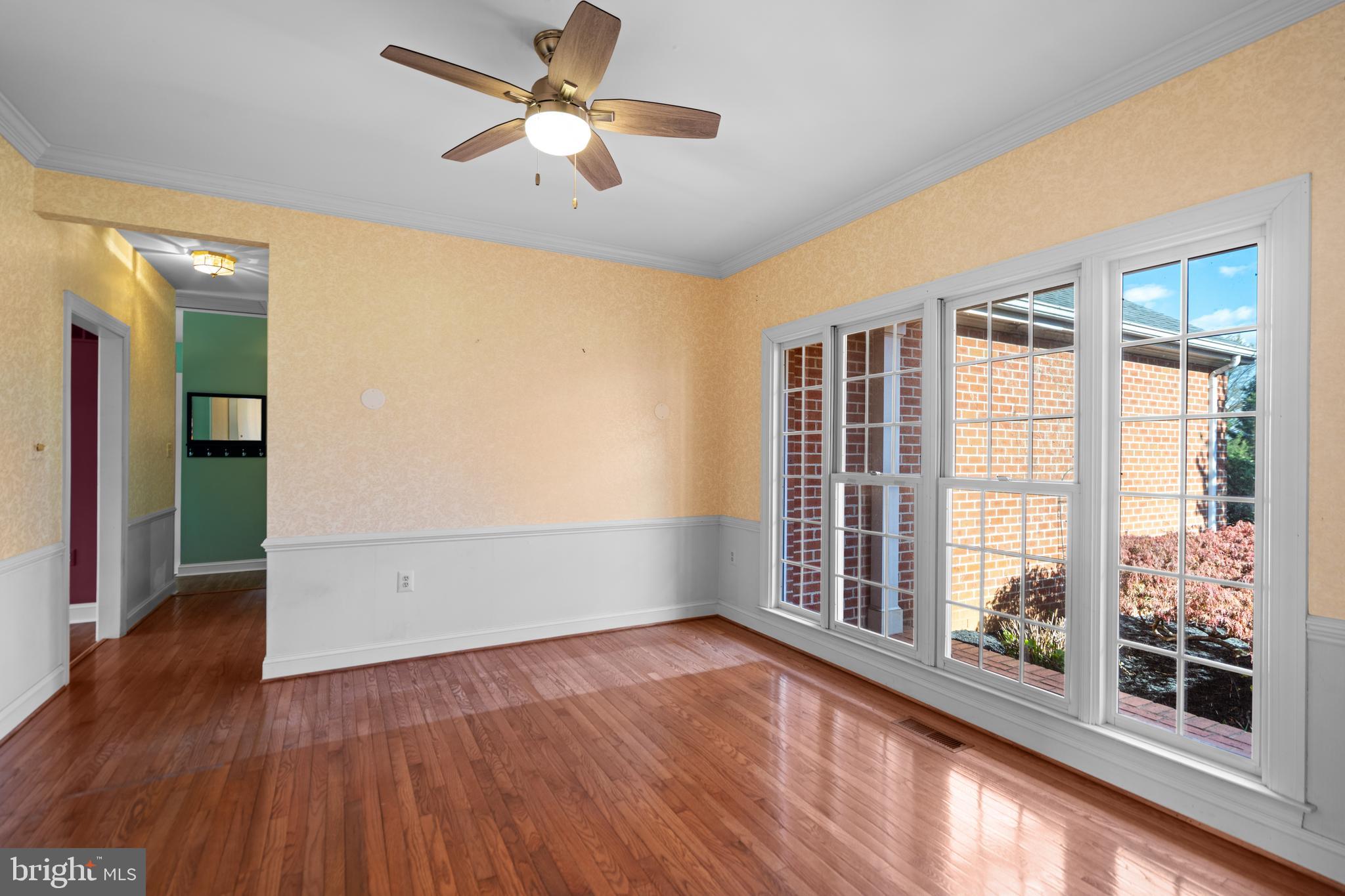 17001 Lakewood Ct #56