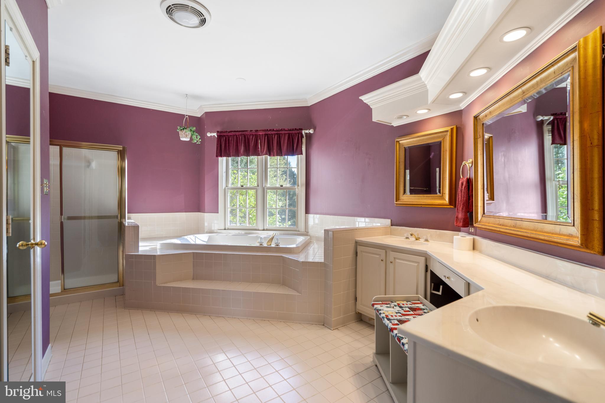 17001 Lakewood Ct #56