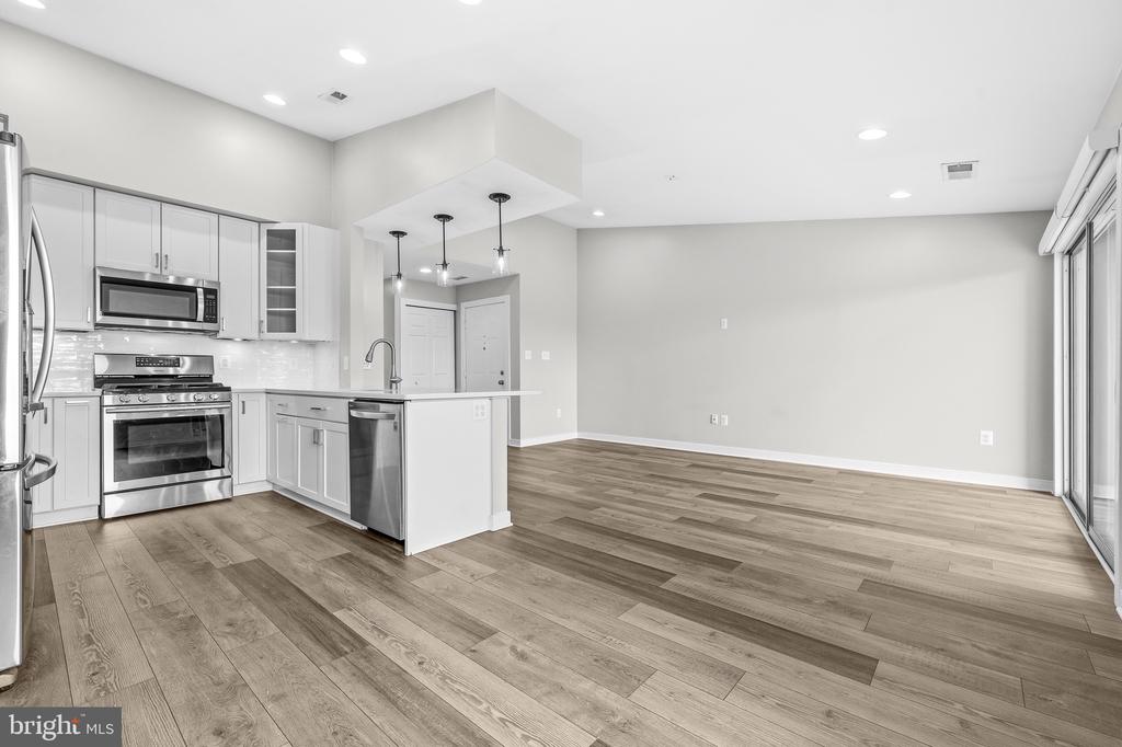 44154 NATALIE TERRACE 302
