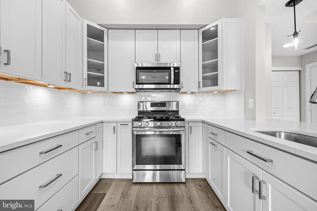 44154 NATALIE TERRACE 302