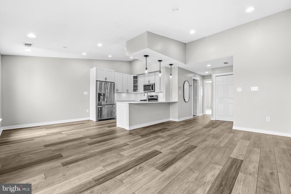44154 NATALIE TERRACE 302