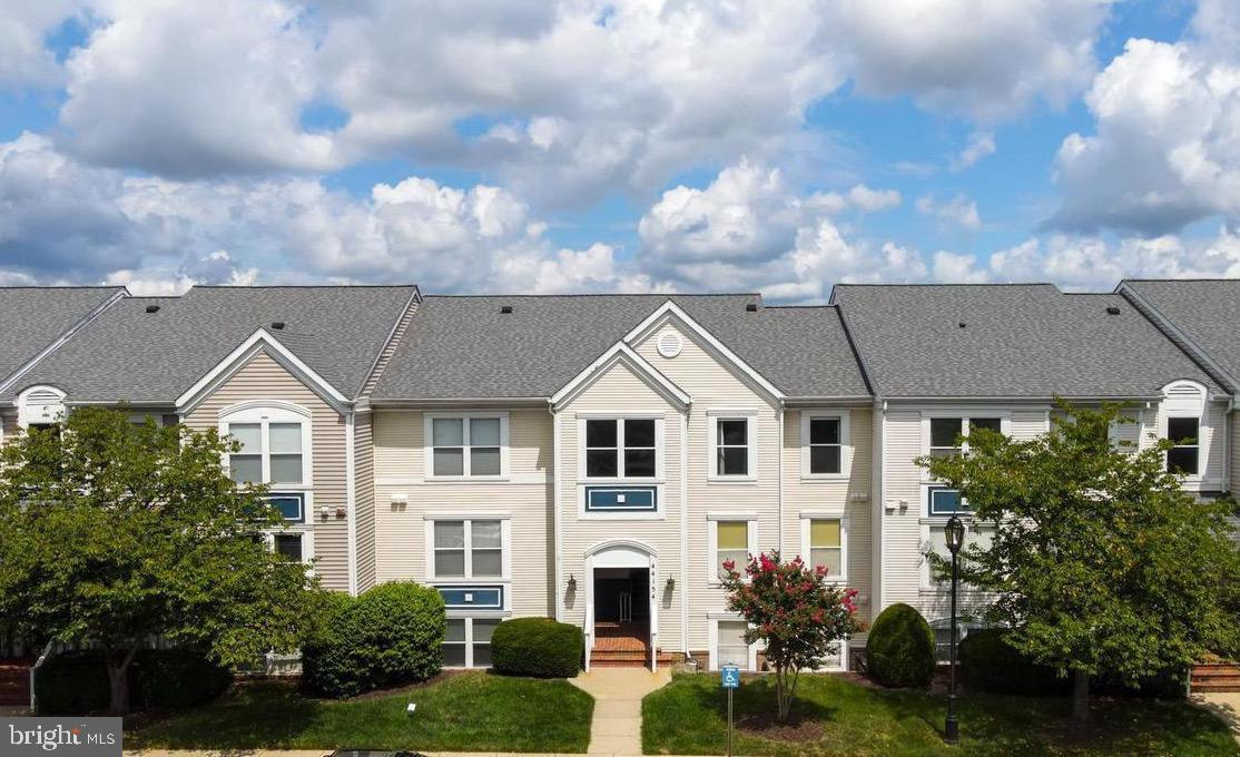 44154 NATALIE TERRACE 302