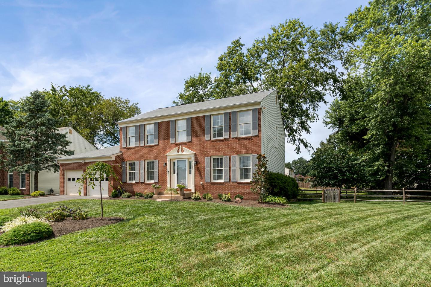 10195 Wistlewood Ct