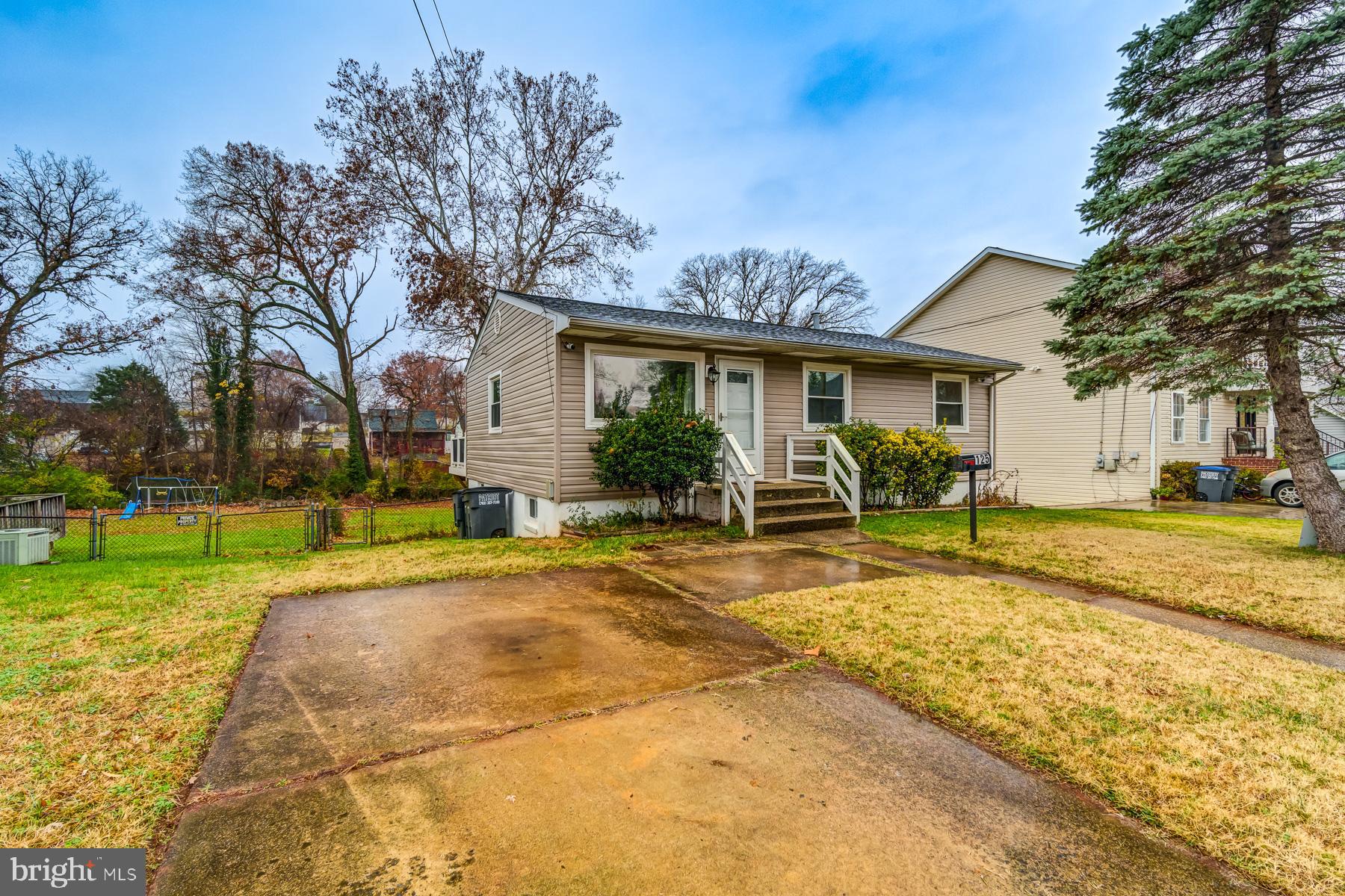 125 Lambert Dr