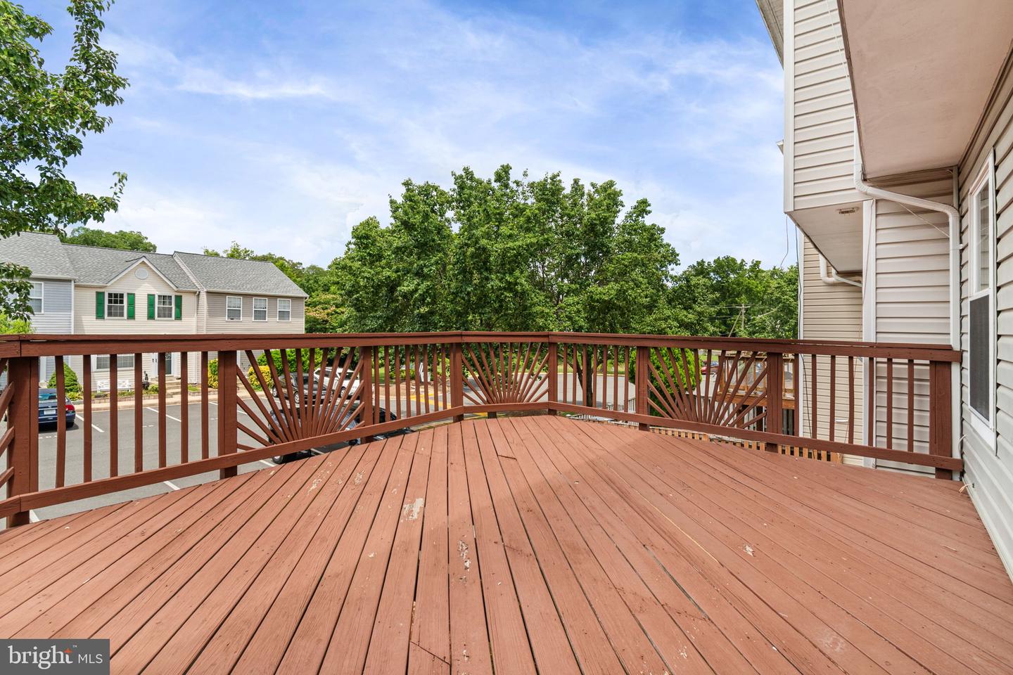 305 Moseby Ct