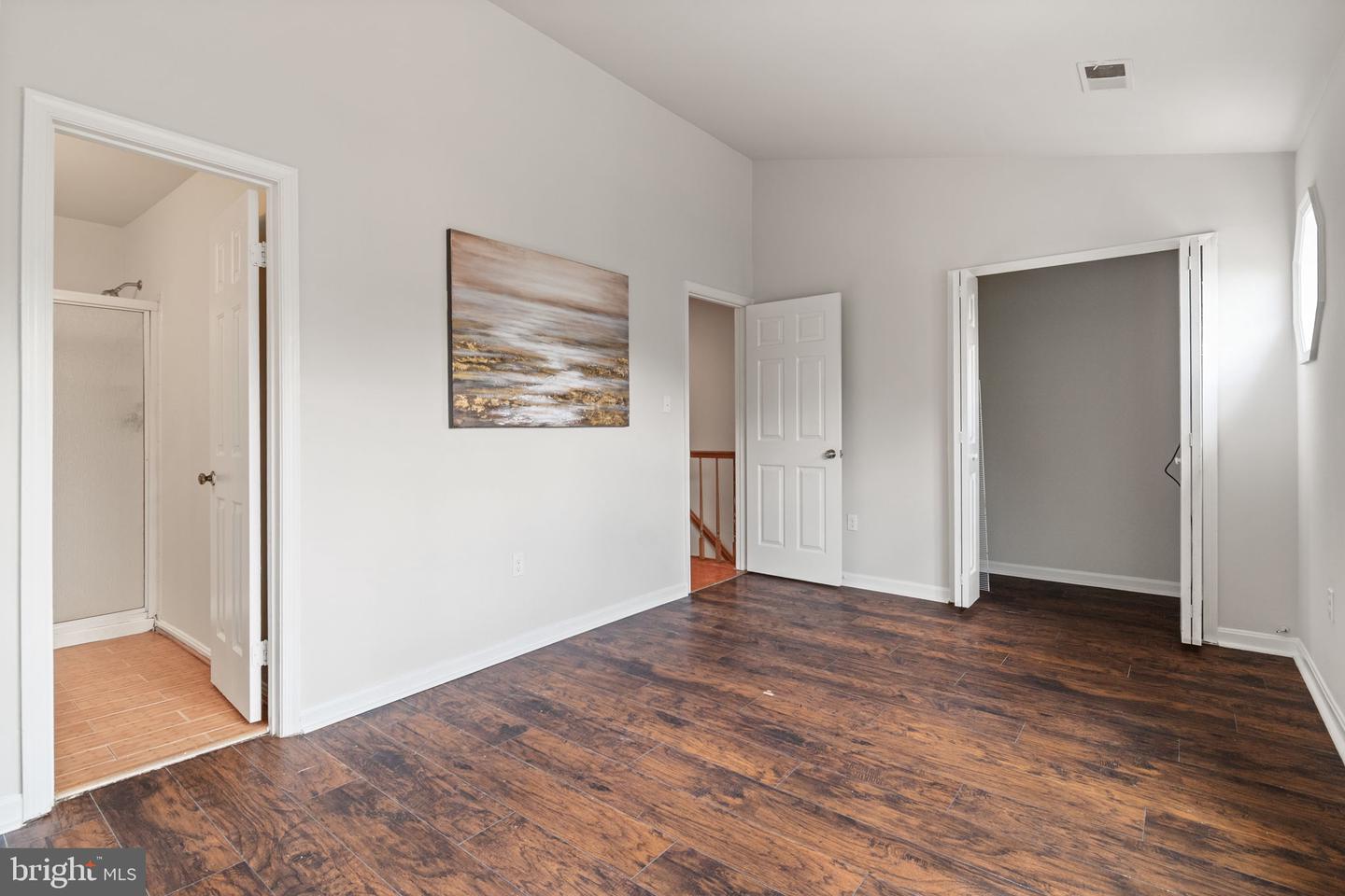 305 Moseby Ct