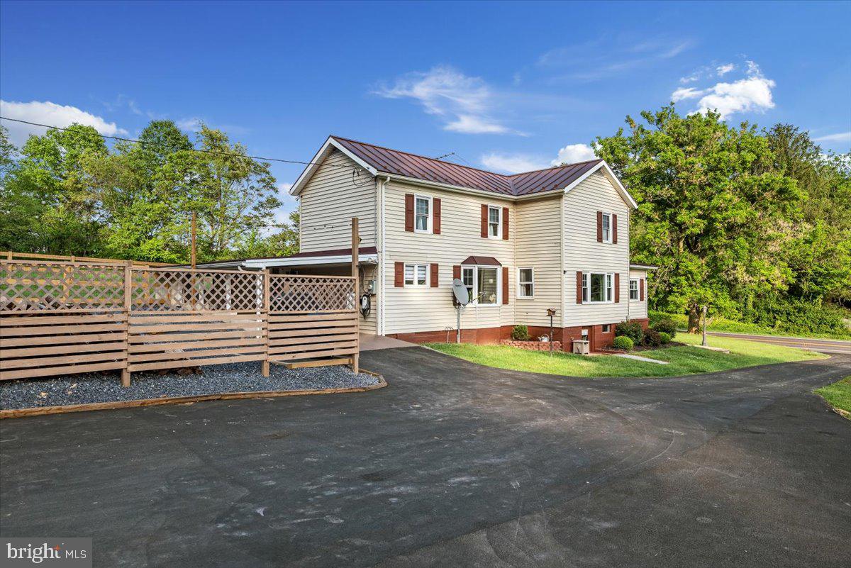 5793 US Hwy 340n