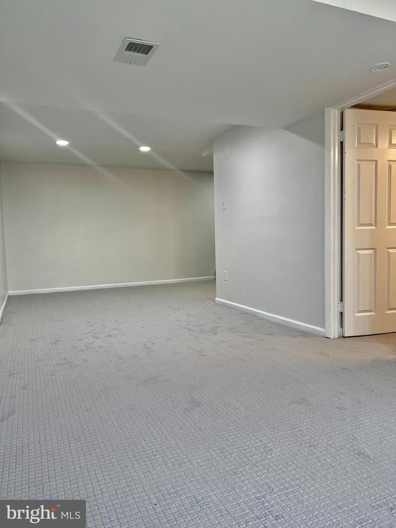 2918 MADEIRA CT