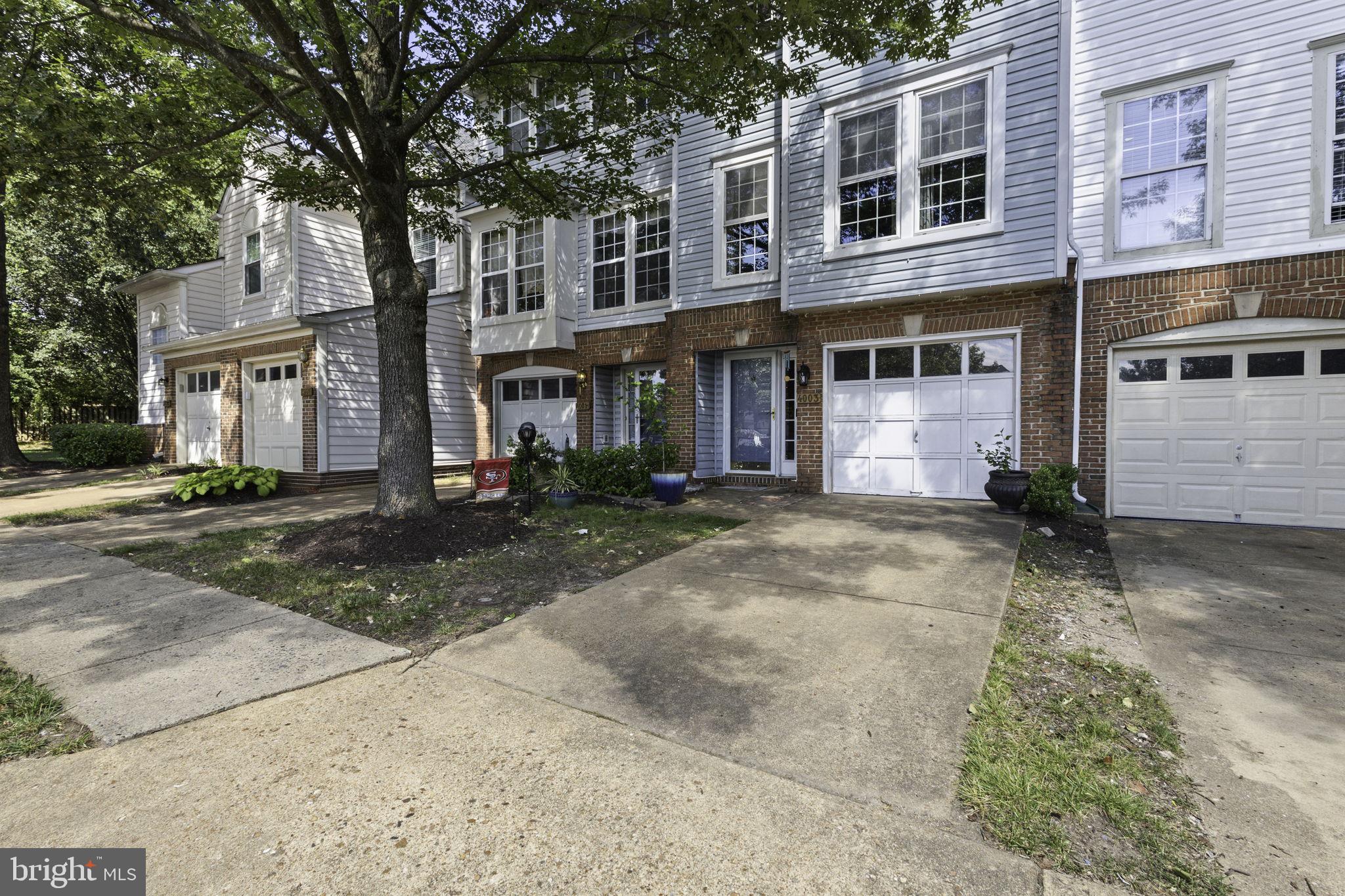 4003 Cressida Pl