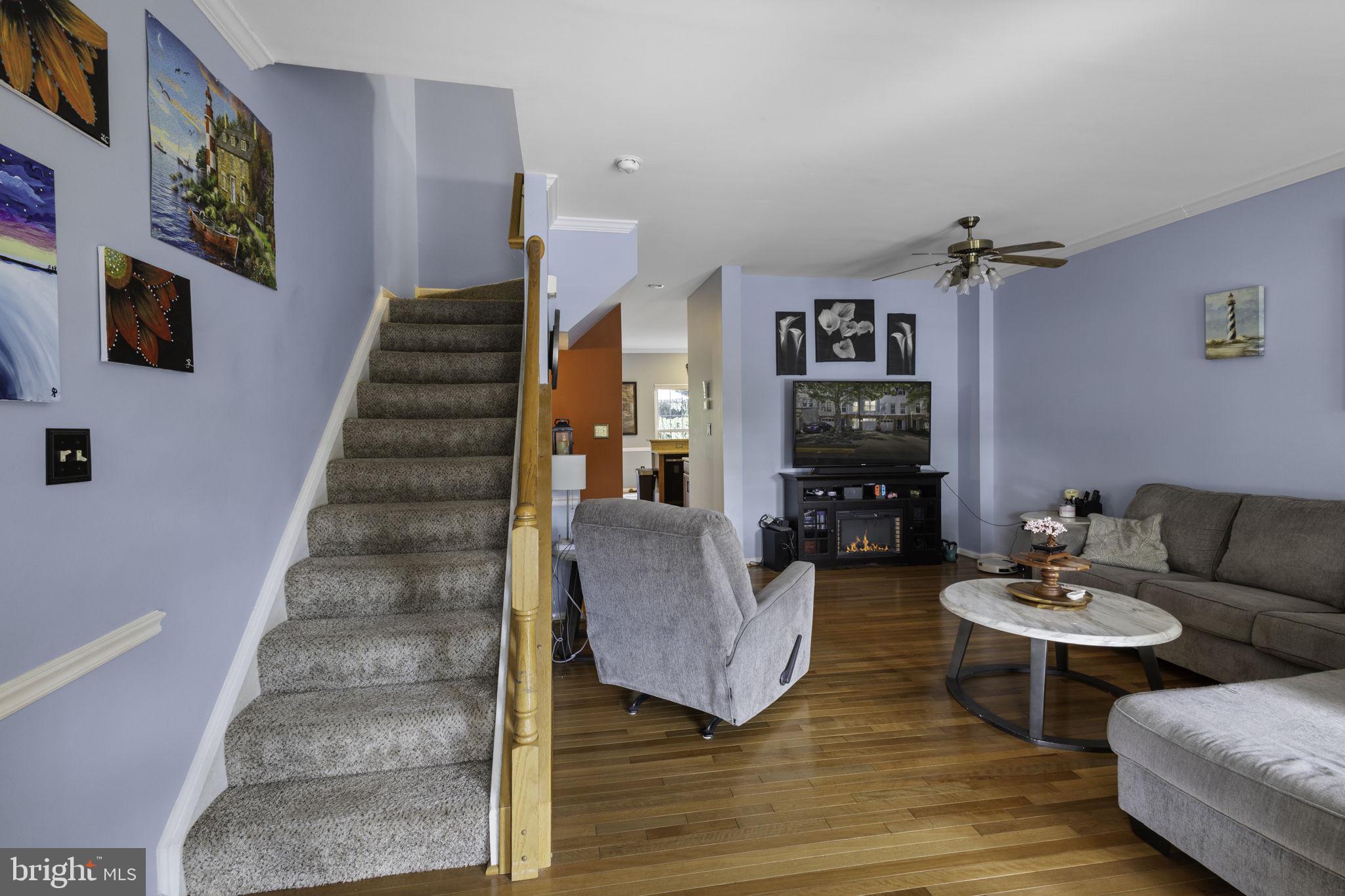4003 Cressida Pl