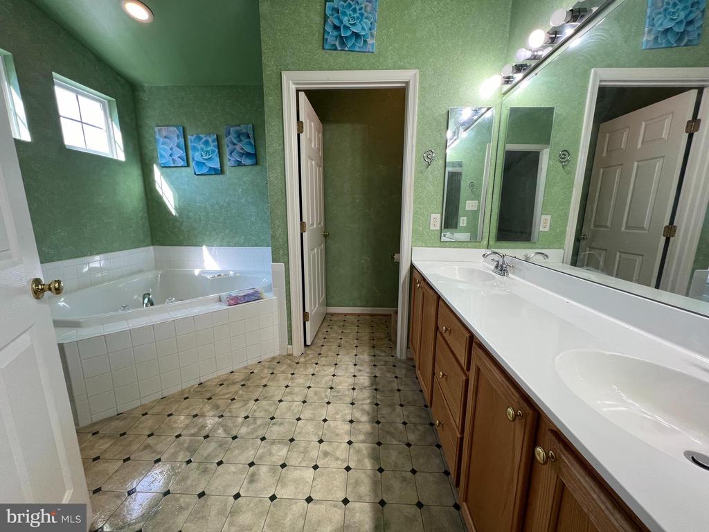 15409 BALD EAGLE LN