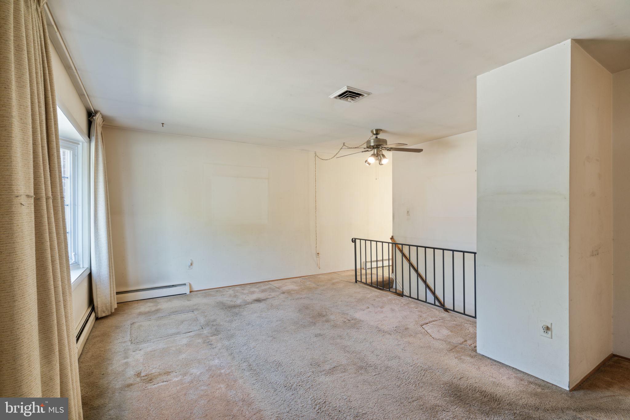 2344 W Longview Dr