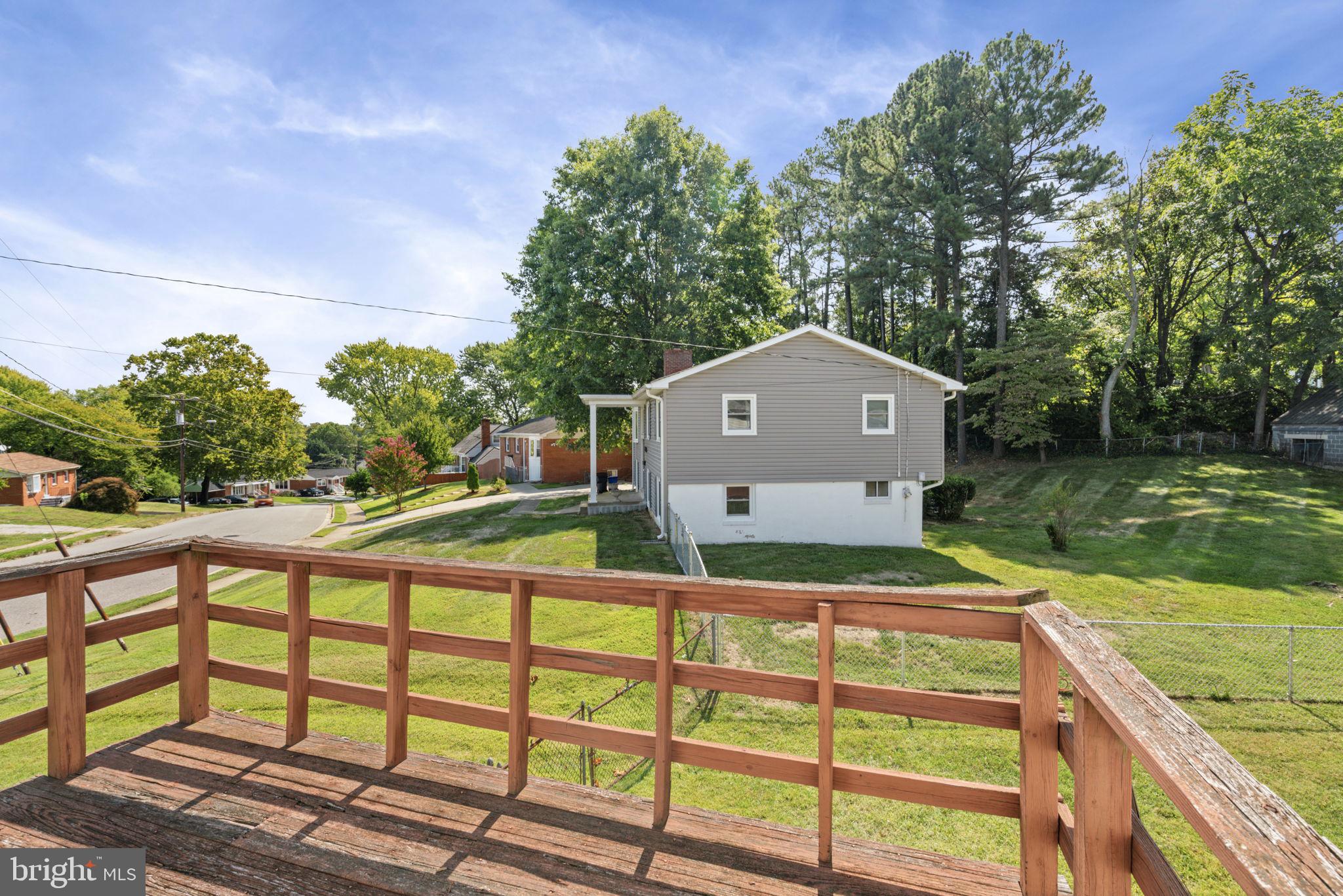 2344 W Longview Dr