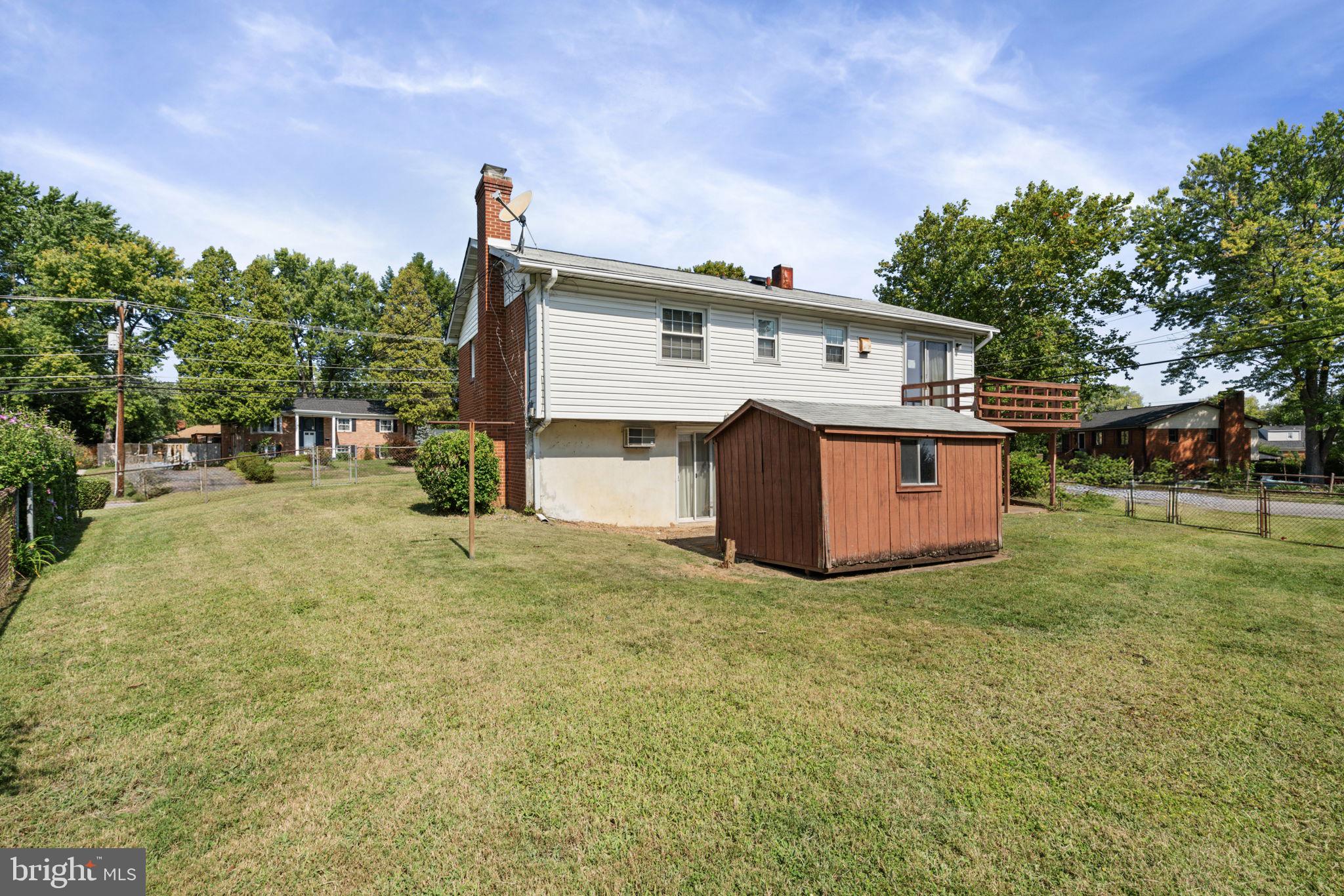2344 W Longview Dr