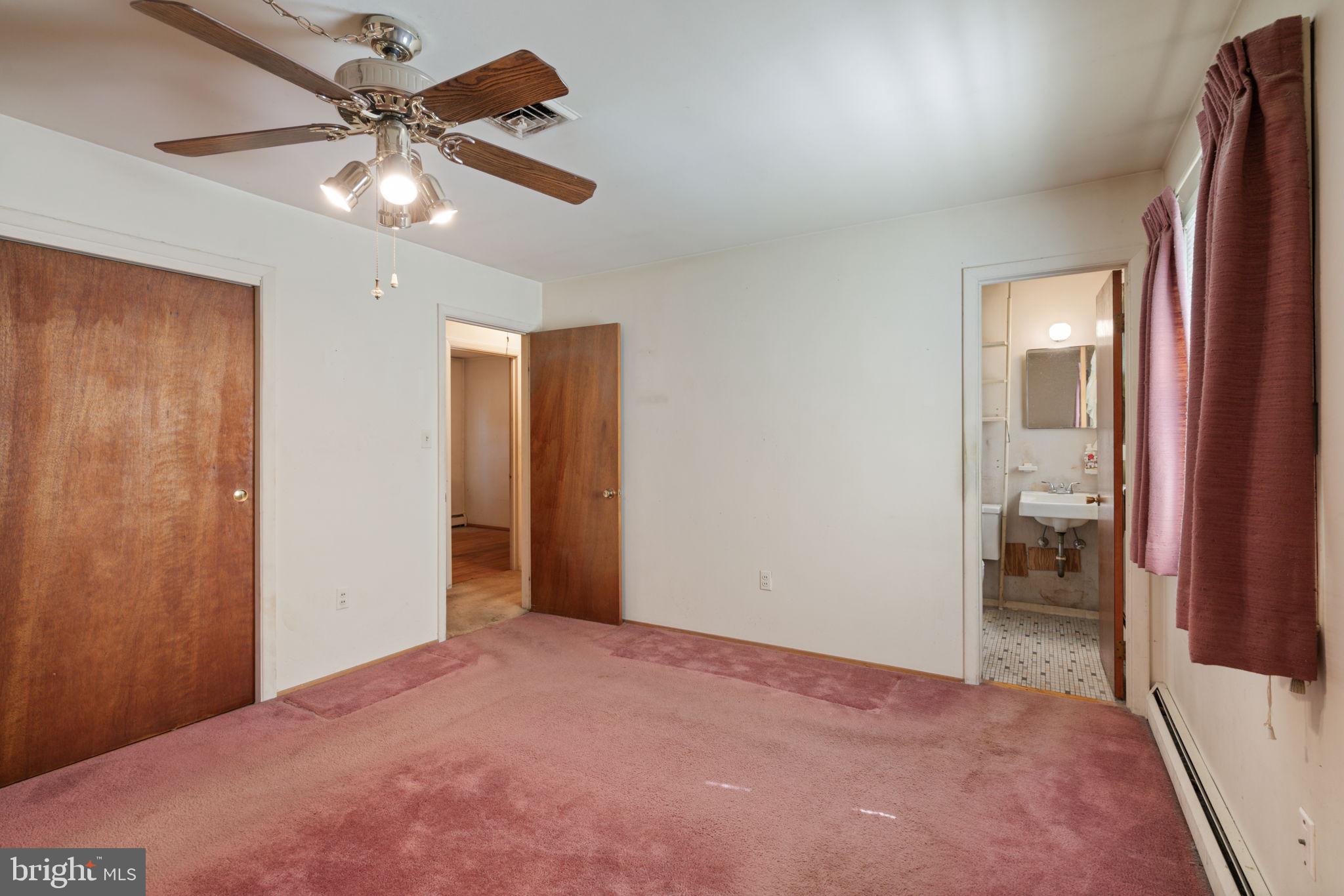 2344 W Longview Dr