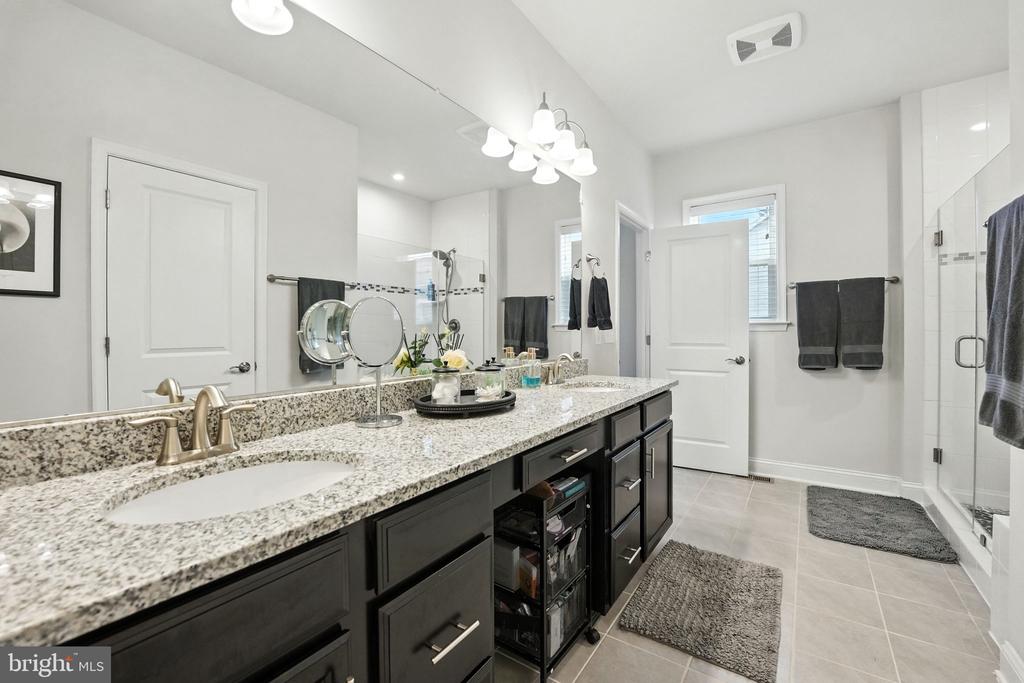 17233 BRANCHED OAK ROAD