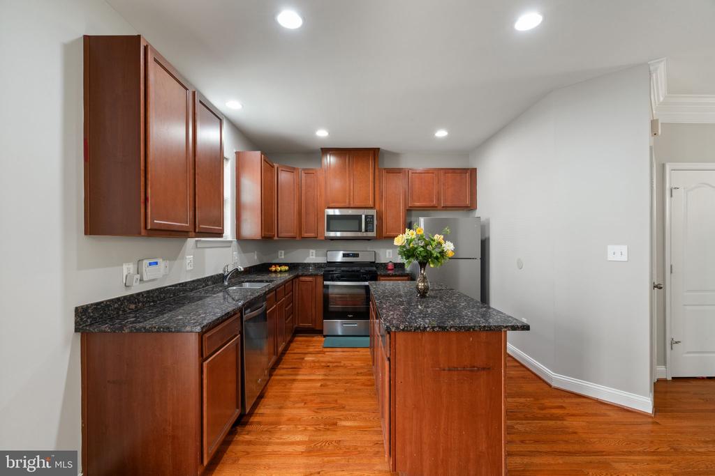 4909 POTOMAC HIGHLANDS CIRCLE