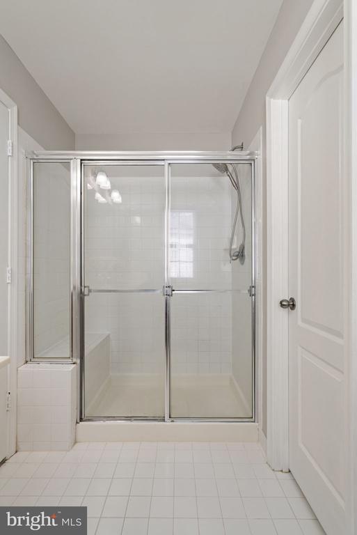 4909 POTOMAC HIGHLANDS CIRCLE