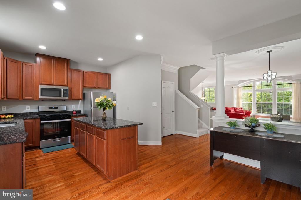 4909 POTOMAC HIGHLANDS CIRCLE