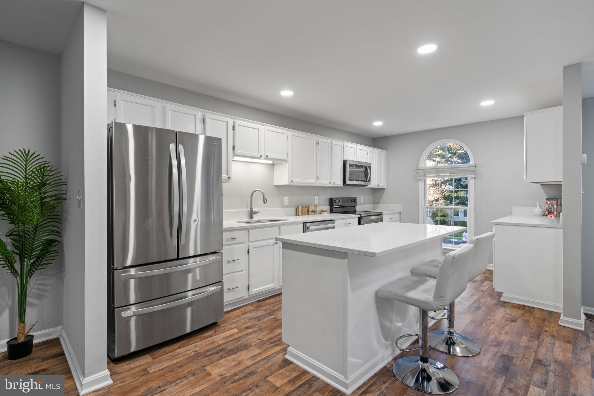 12438 ABBEY KNOLL COURT