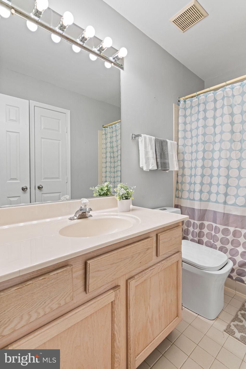 12438 ABBEY KNOLL COURT