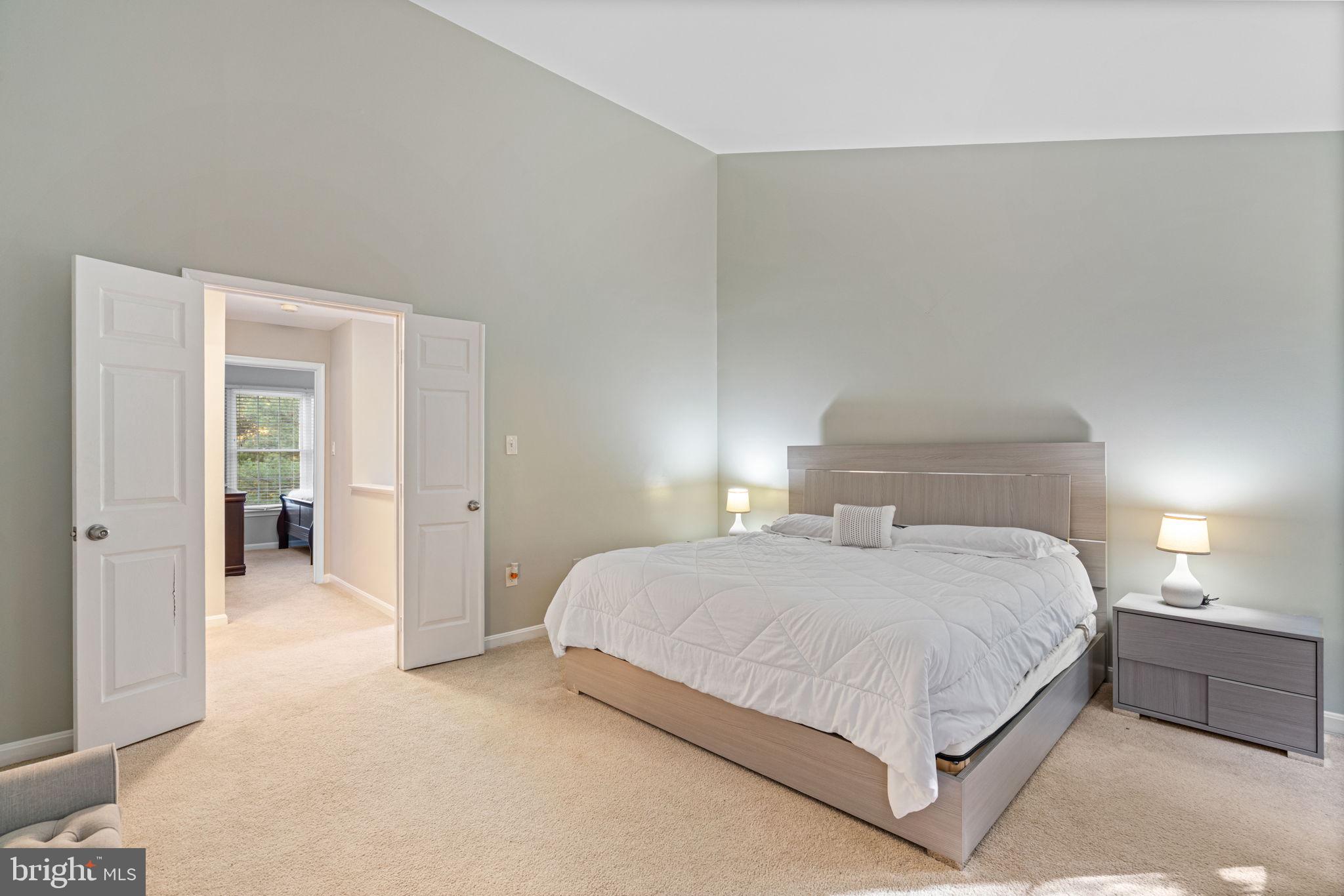 12438 ABBEY KNOLL COURT