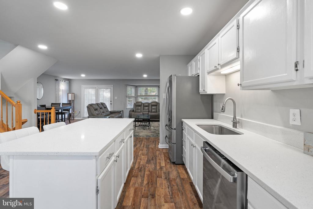 12438 ABBEY KNOLL COURT