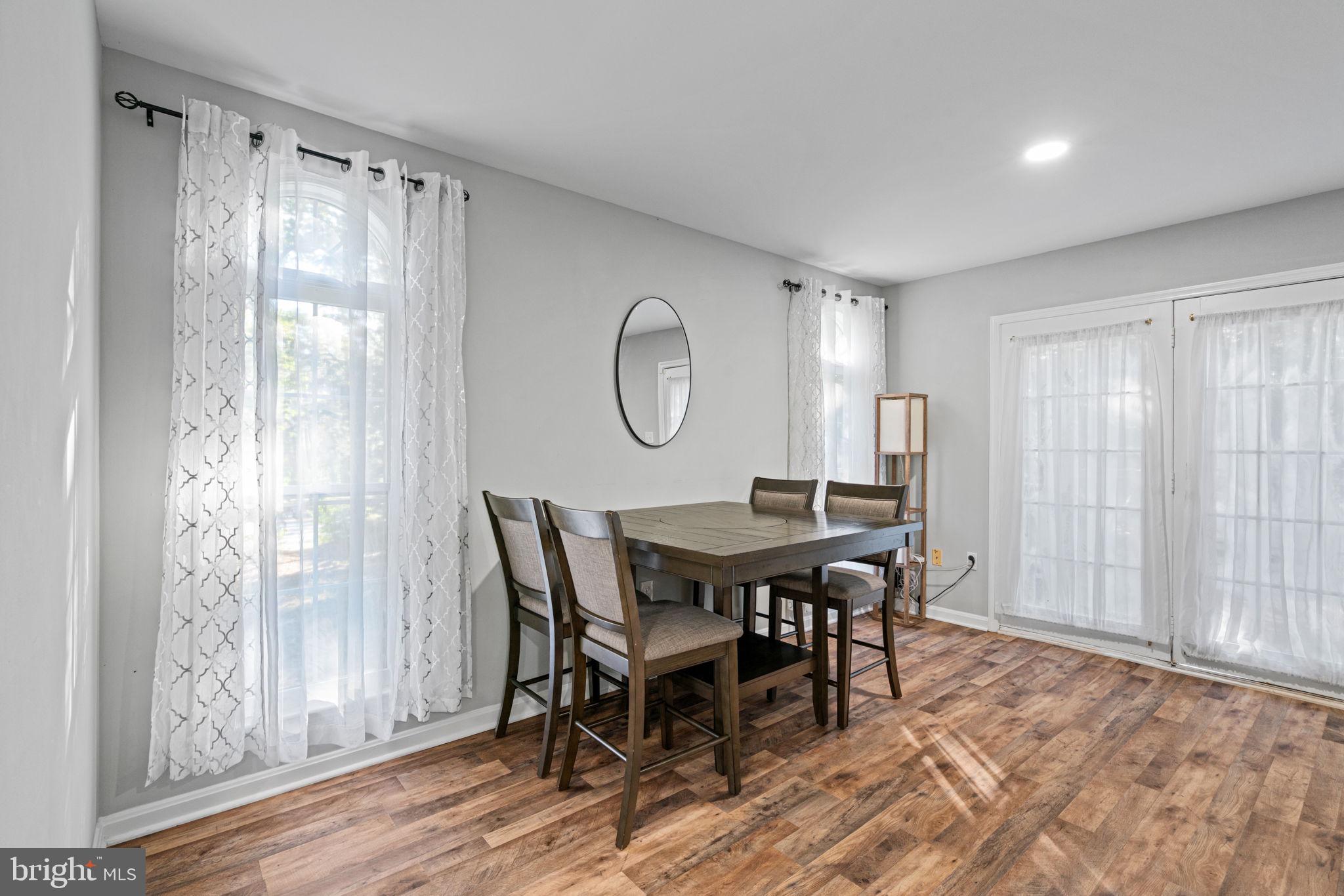 12438 ABBEY KNOLL COURT