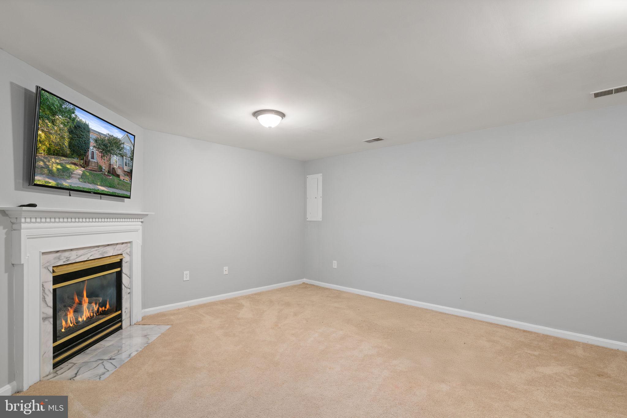 12438 ABBEY KNOLL COURT