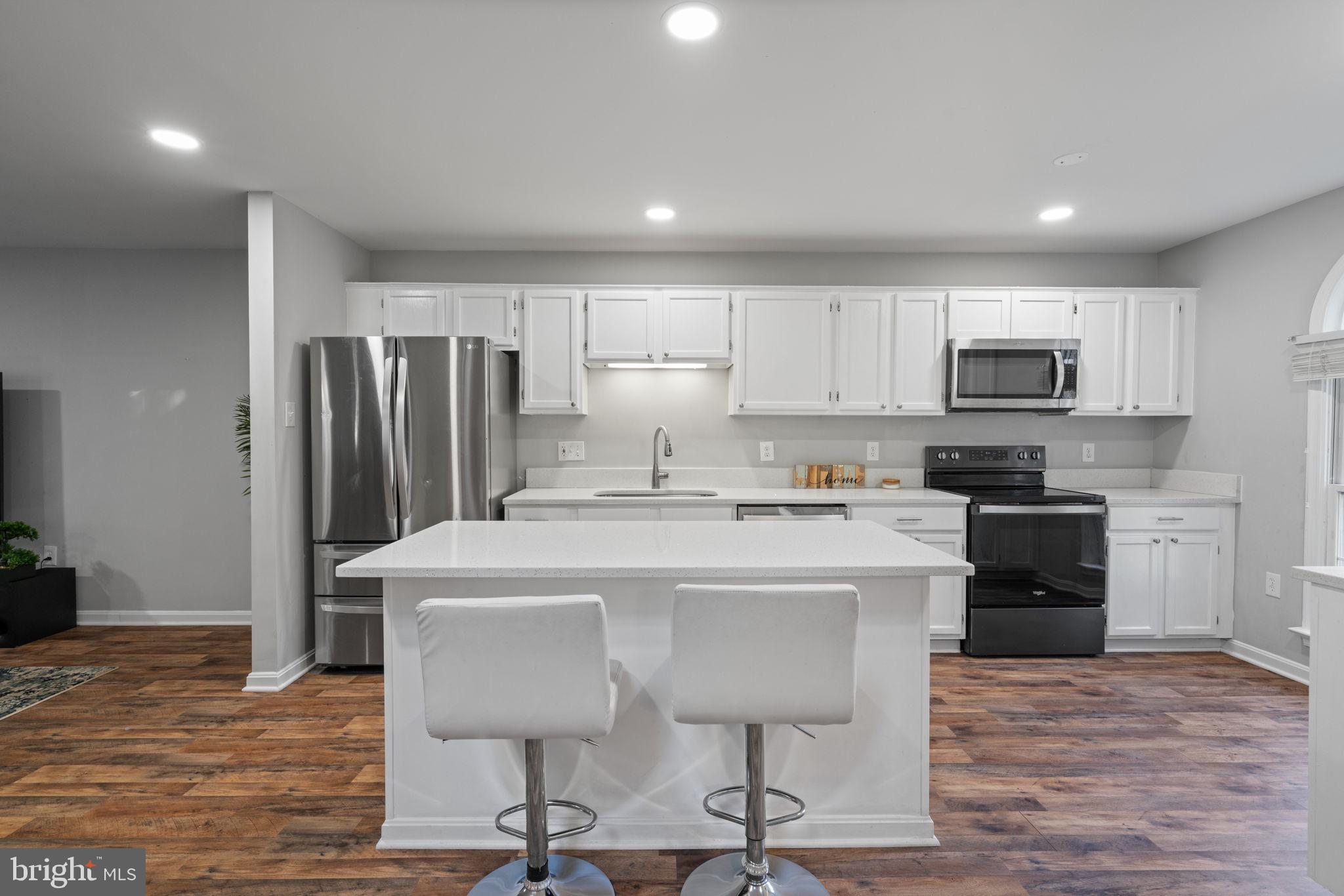 12438 ABBEY KNOLL COURT
