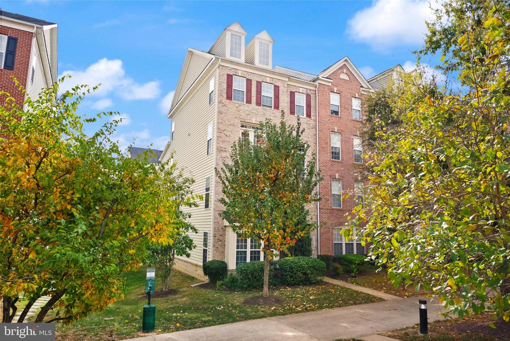 2238 MARGRAF CIRCLE
