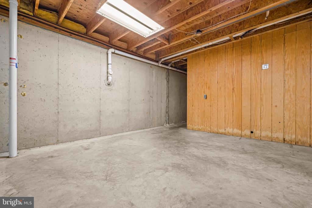 12170 IVAKOTA COURT