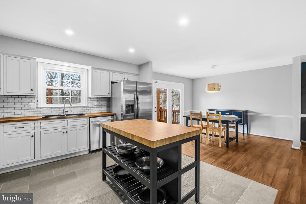 16040 FAIRWAY DRIVE