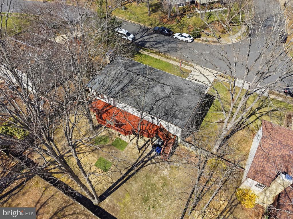 16040 FAIRWAY DRIVE