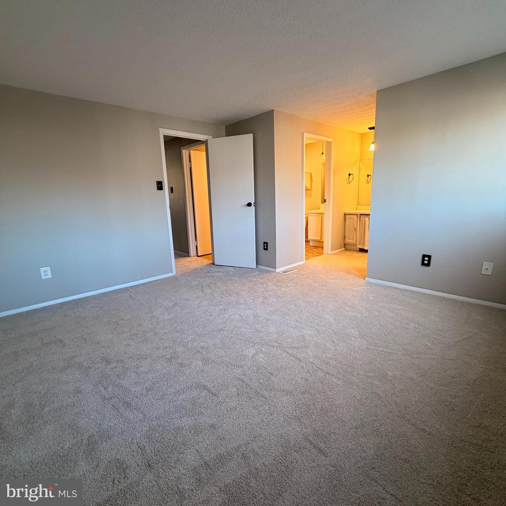 13508 BENTLEY CIRCLE