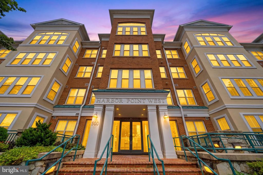 500 BELMONT BAY DRIVE 305