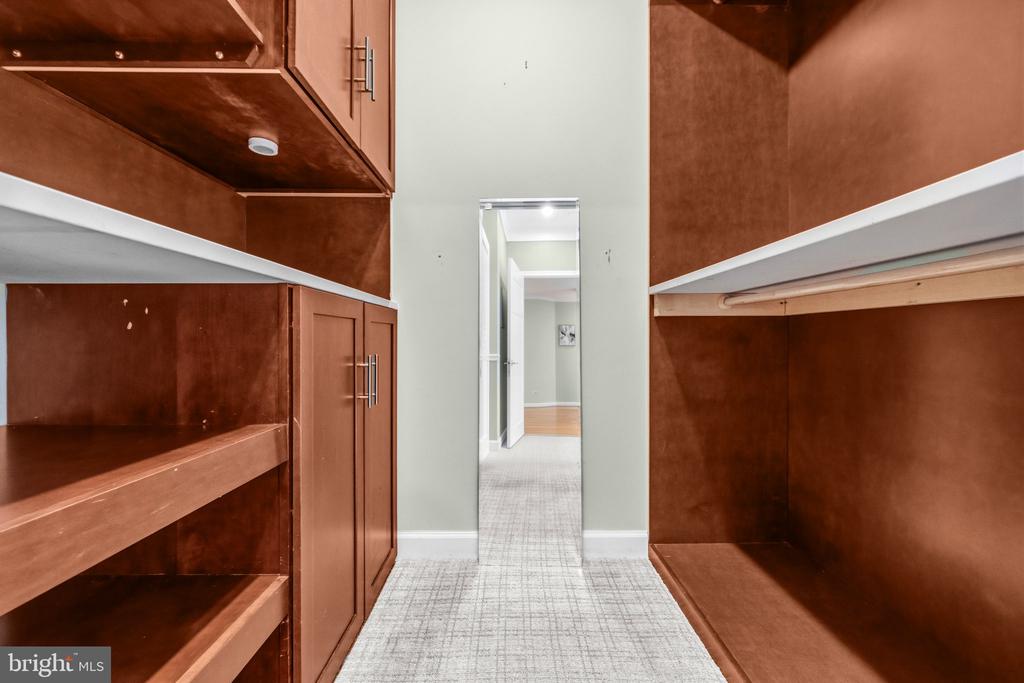 500 BELMONT BAY DRIVE 305