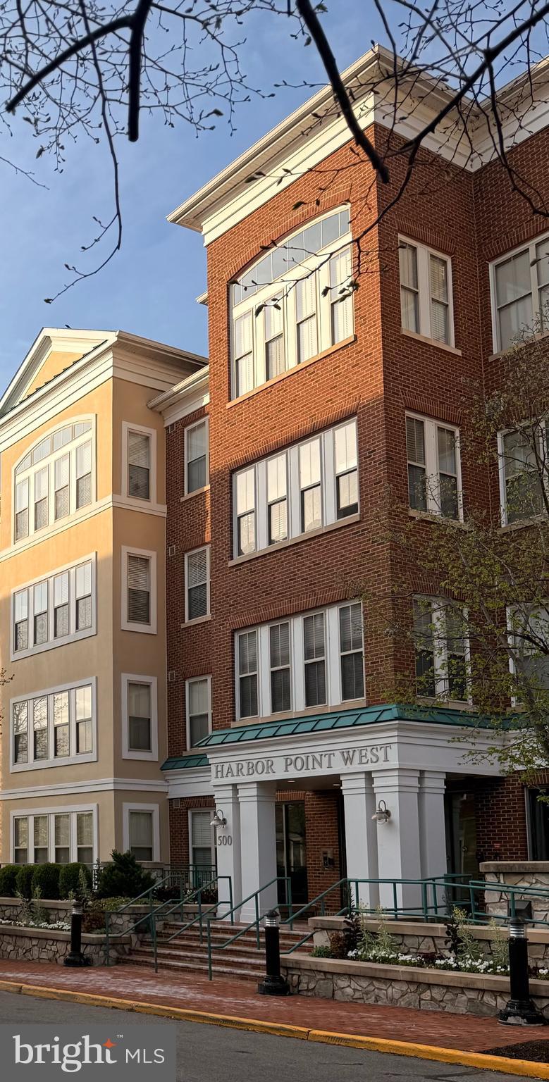 500 BELMONT BAY DRIVE 305