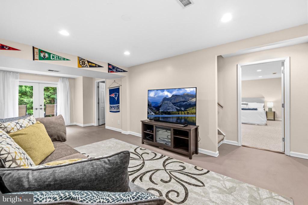 3660 THOMASSON CROSSING DRIVE