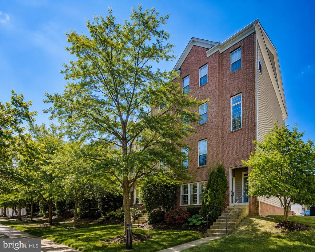 2288 MARGRAF CIRCLE