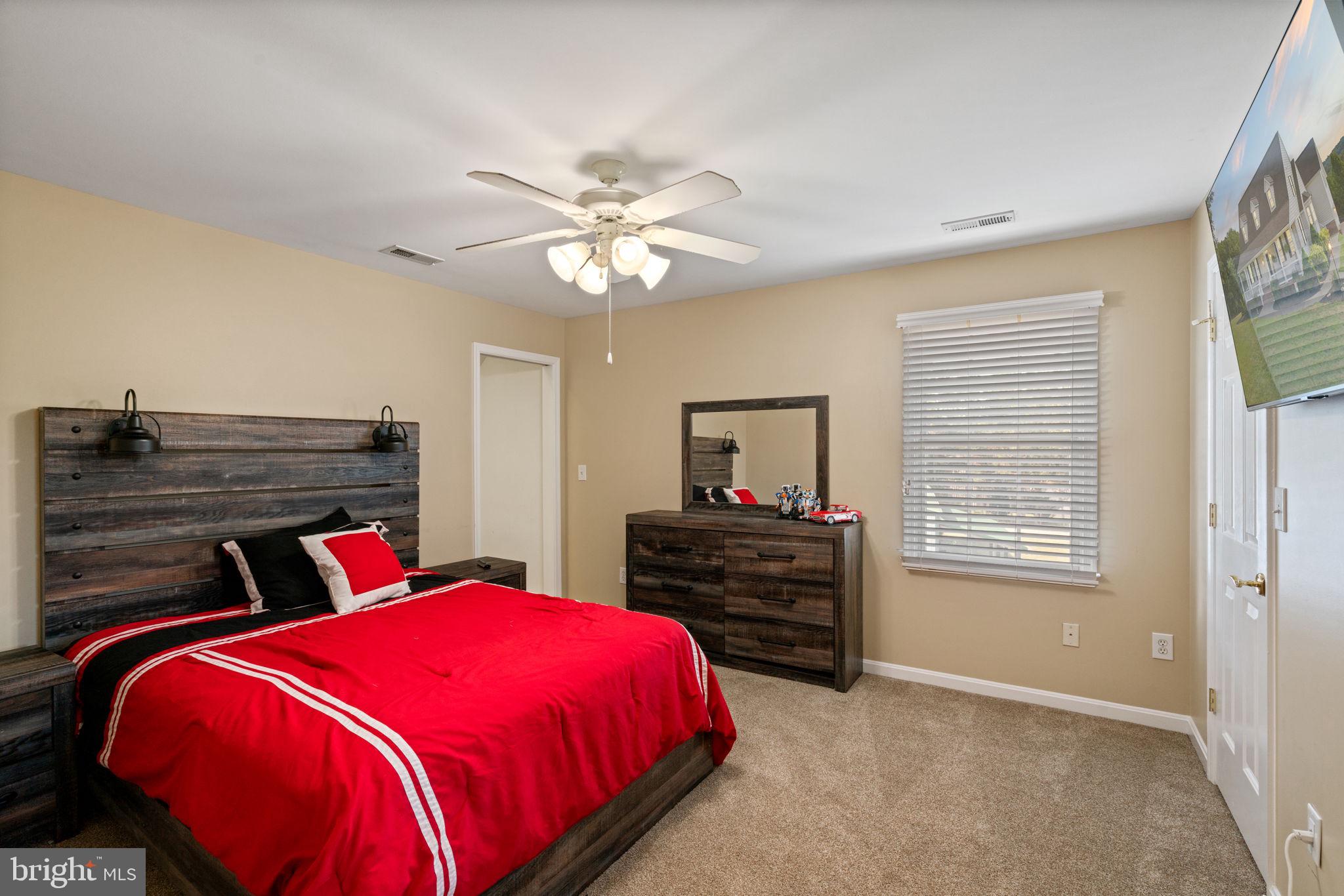 6871 Deer Mountain