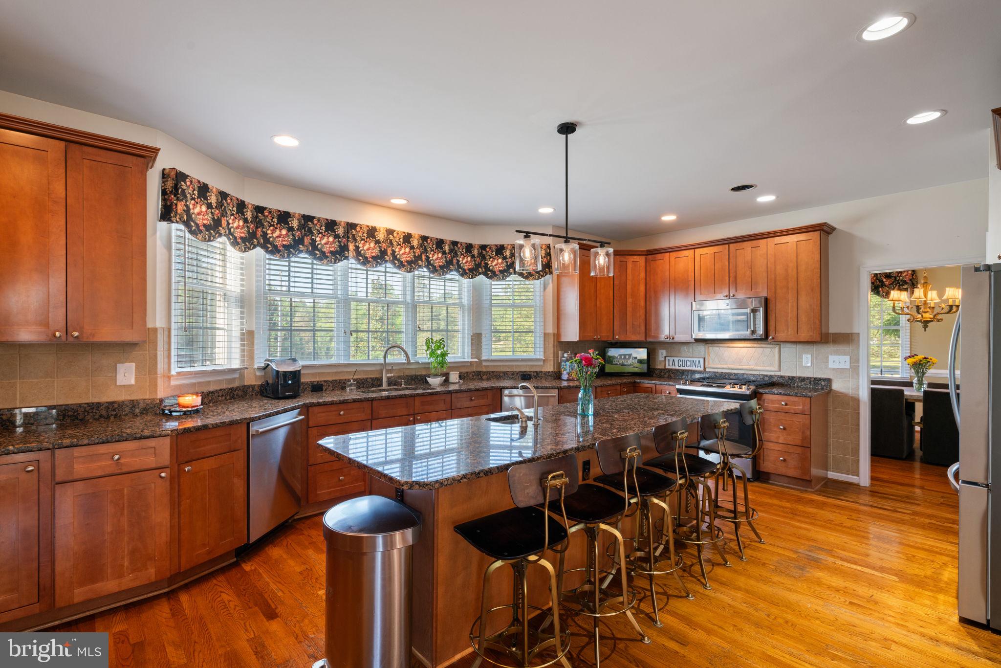 6871 Deer Mountain