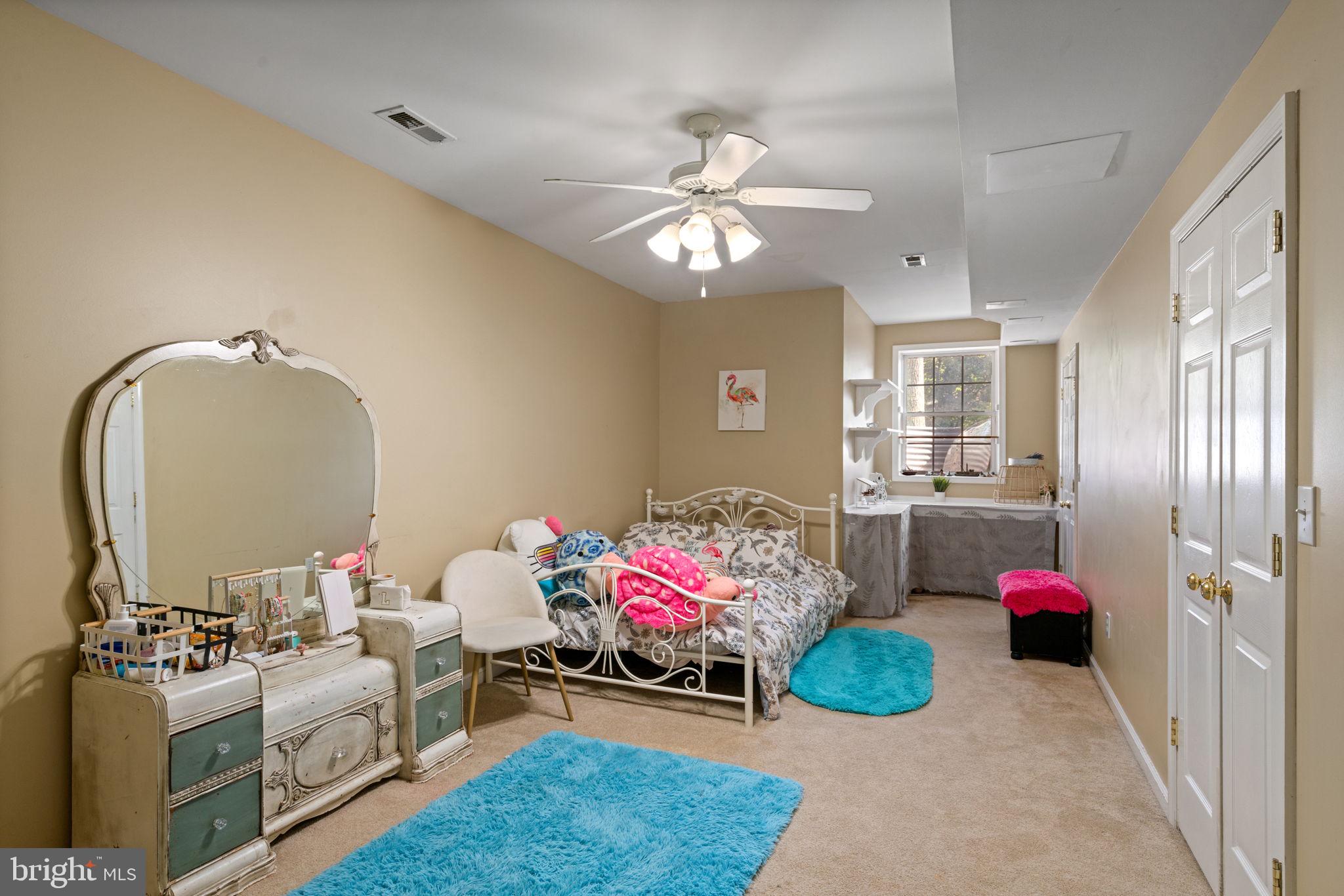 6871 Deer Mountain