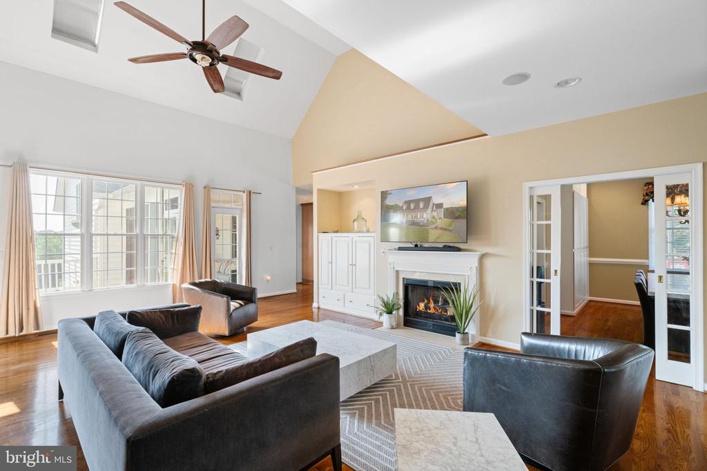 6871 Deer Mountain