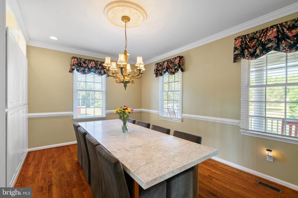 6871 Deer Mountain